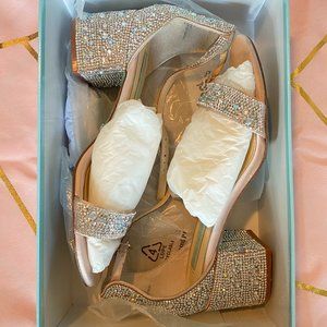 Betsey Johnson SB-Mari Champagne 8.5